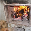 В Минусинском районе люди отравились угарным газом во время ремонта печи. Пять человек в больнице