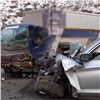 Водитель BMW погиб в жуткой аварии с грузовиком в центре Красноярска