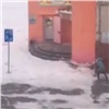 «Мартовская жесть»: жители Норильска сняли видео во время урагана