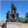 «Под знаменем Победы»: при содействии холдинга «Сибирский цемент» в Красноярске установили памятник героям ВОВ