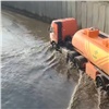 В районе Мичуринского моста затопило проезжую часть: водителям назвали объездной путь