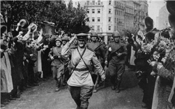 «Немцы уже отошли, а вокруг еще не высохла кровь»: как герои из Красноярского края освобождали Европу от фашизма