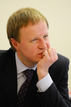 Виктор Томенко